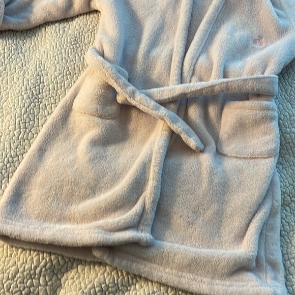 Pink robe - Picture 3 of 3